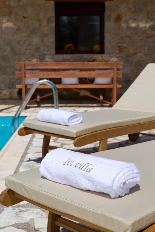 Ivi Villa سيفوتا الغرفة الصورة